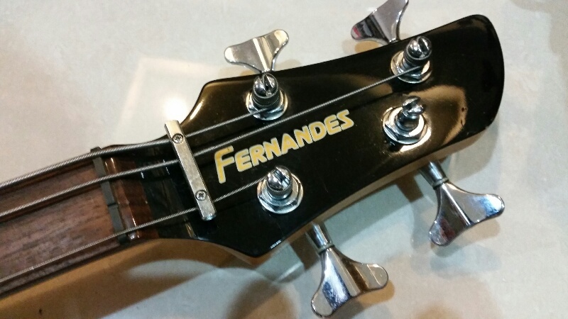Fernandes bass 